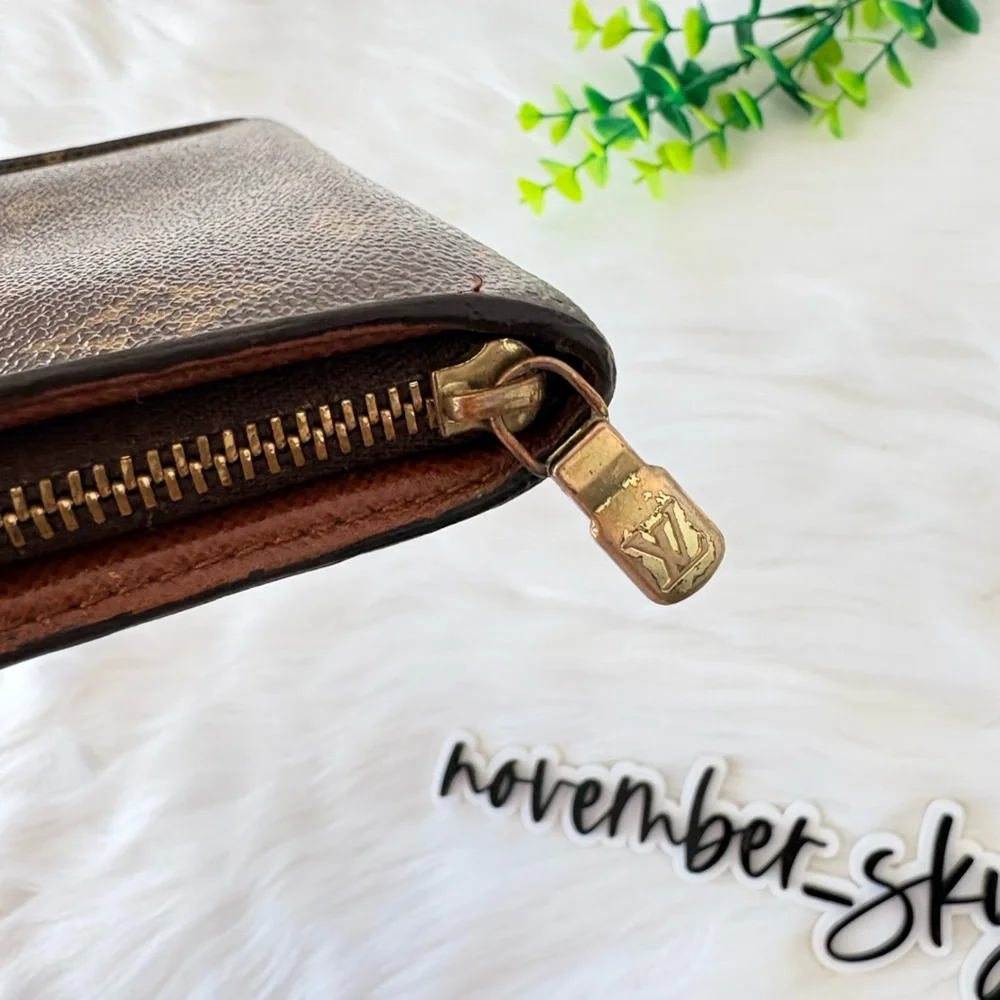 Louis Vuitton Monogram Zippy‎ Wallet